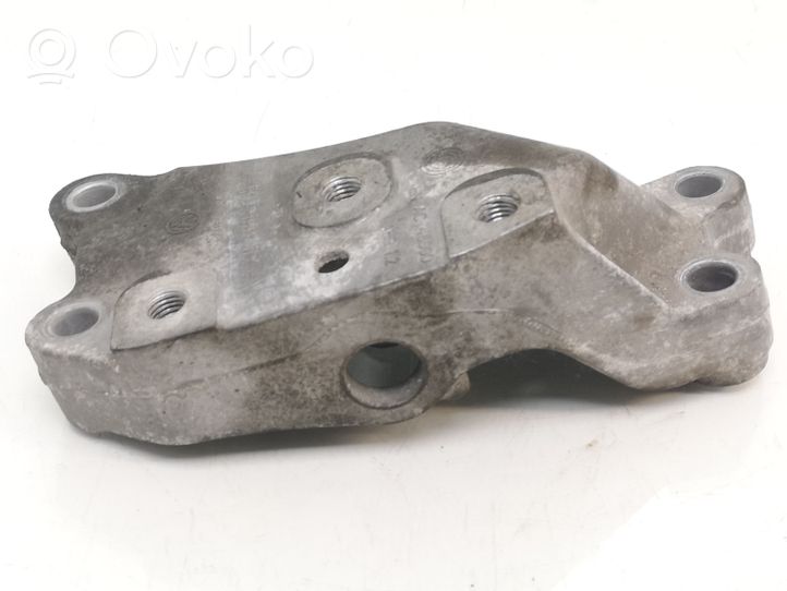 Volkswagen Golf V Supporto di montaggio scatola del cambio 1K0199117