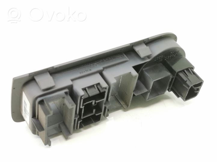 Hyundai H-1, Starex, Satellite Interruptor de luz 933104H000