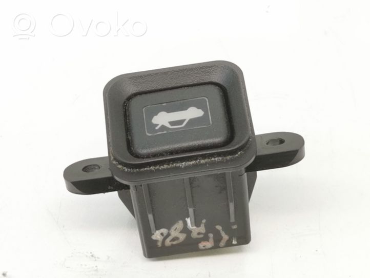 Honda CR-V Tailgate opening switch M08525