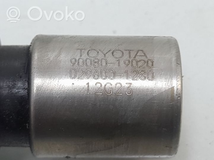 Toyota Yaris Czujnik położenia wału korbowego 9008019020