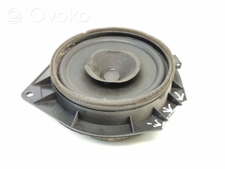 Toyota Avensis T250 Garsiakalbis (-iai) galinėse duryse 8616002380