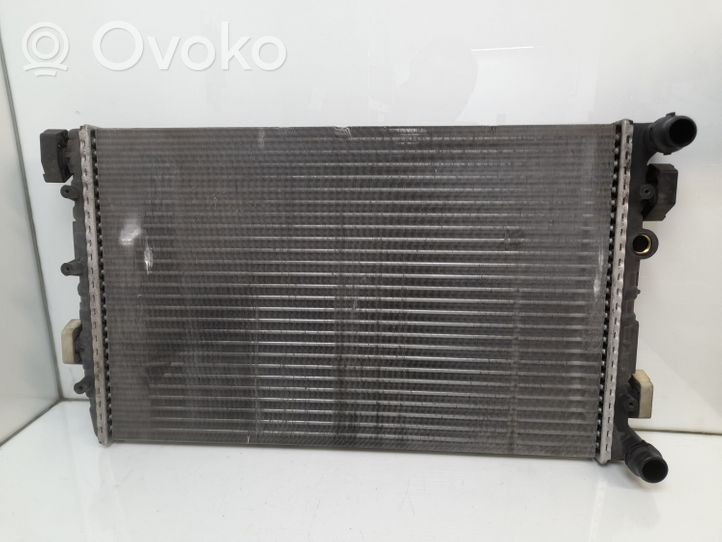 Skoda Roomster (5J) Radiateur de refroidissement 6Q0121253Q