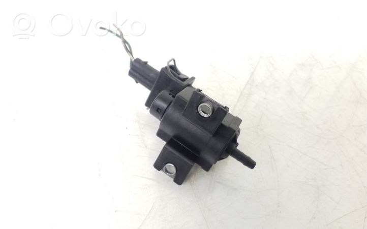 Toyota Avensis T250 Solenoidinis vožtuvas 258600R010