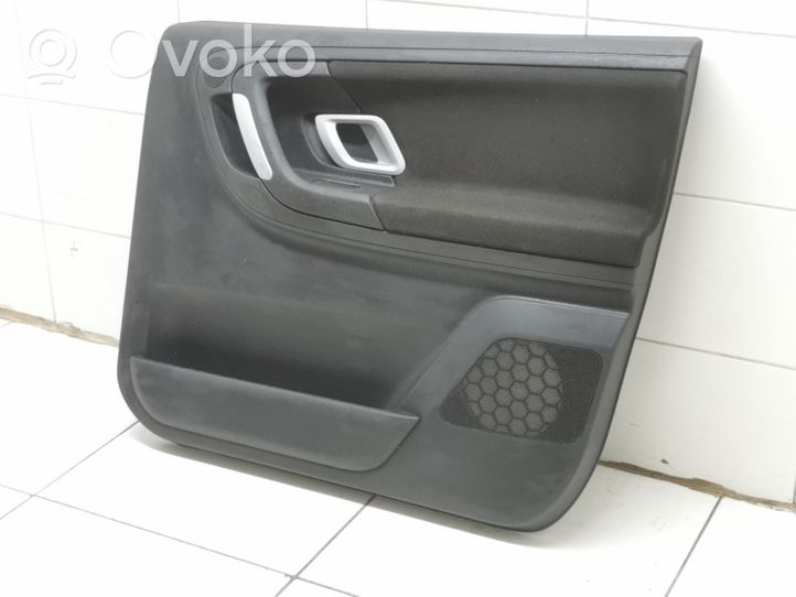 Skoda Roomster (5J) Takaoven verhoilu 5J7867210