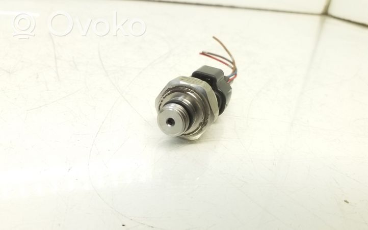 Toyota Avensis T250 Sensore di pressione dell’olio 8944851010