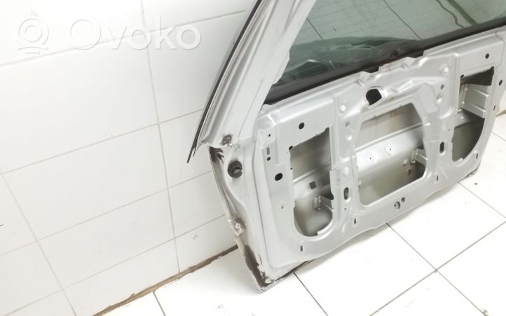Opel Zafira B Takaluukun/tavaratilan kansi 