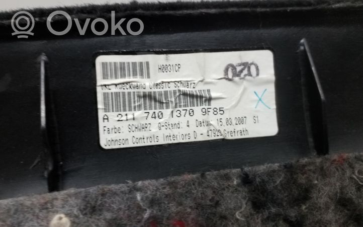 Mercedes-Benz E W211 Tapicerka bagażnika / Komplet A2117401370