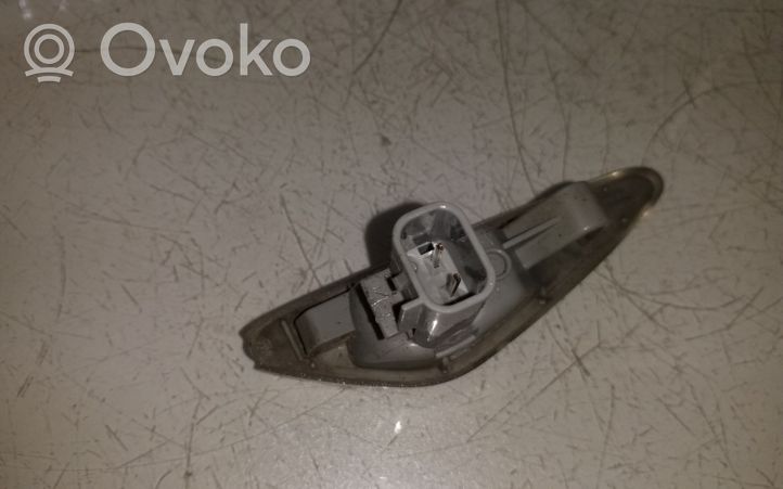 Mazda 6 Indicatore di direzione del parafango anteriore A052889