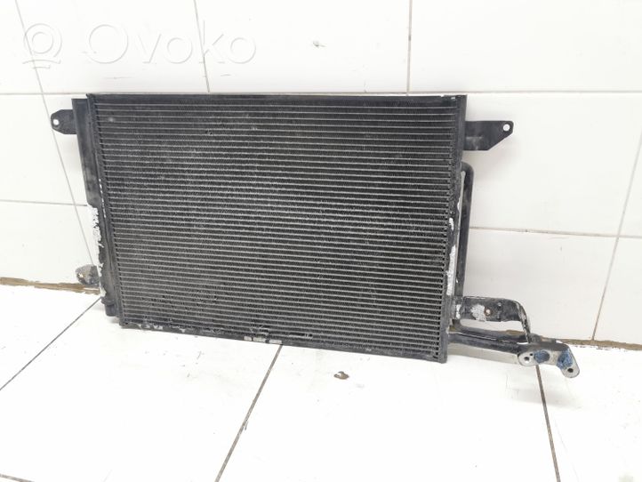 Volkswagen Golf V Jäähdyttimen lauhdutin (A/C) 1K0820411E