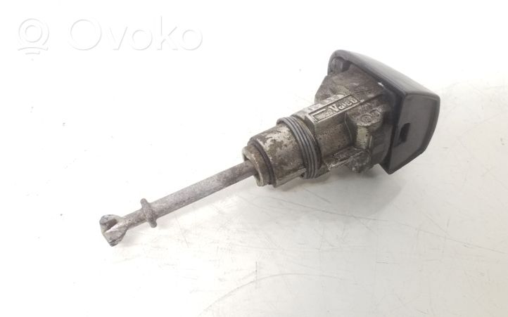 Toyota Avensis T250 Serratura portiera anteriore (vicino alla maniglia) N0501337