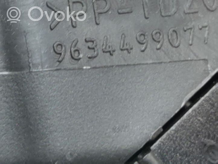 Fiat Scudo Kojelaudan sivutuuletussuuttimen kehys 9634499077