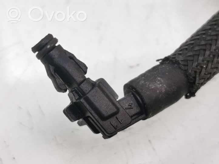 Volkswagen Polo V 6R Linea/tubo flessibile di ritorno del carburante 03P130235A