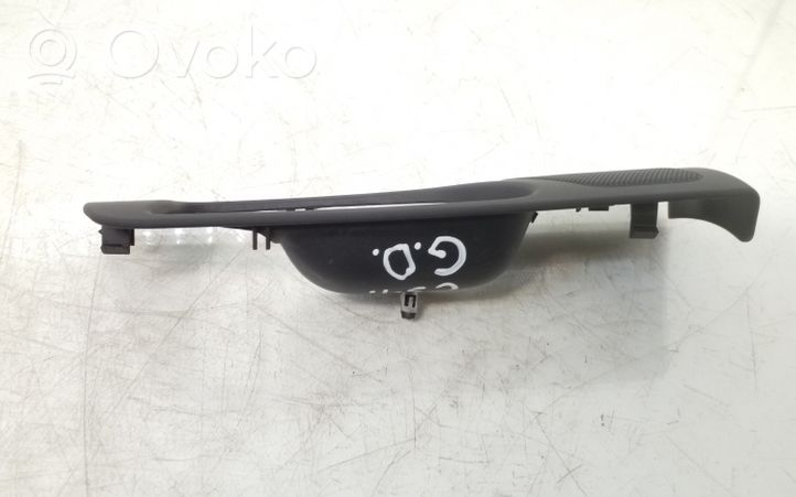 Toyota Avensis T250 Altro elemento di rivestimento della portiera posteriore 6761705040B