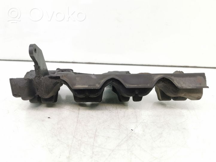 Toyota Auris 150 Other engine bay part 