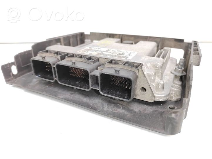 Peugeot 207 Sterownik / Moduł ECU 0281013868