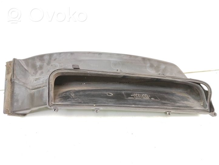 Volkswagen Transporter - Caravelle T4 Air intake duct part 703819906