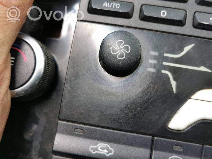 Volvo S80 Gaisa kondicioniera / klimata kontroles / salona apsildes vadības bloks (salonā) 30774372
