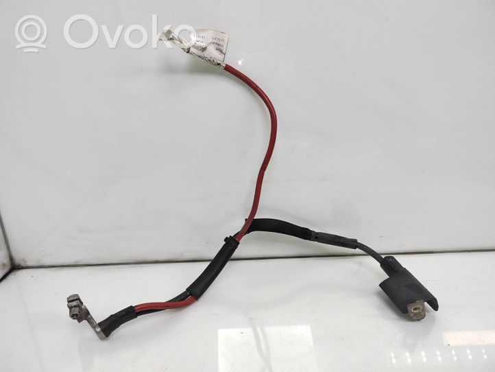 Volkswagen PASSAT B8 Câble de batterie positif 5Q0971228