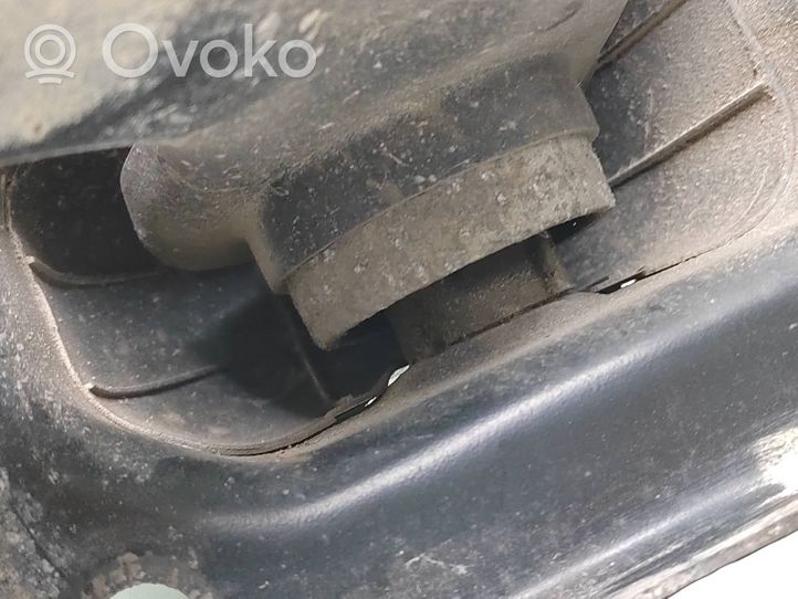 Volkswagen PASSAT B8 Taka-ylätukivarren haarukkavipu 5q0505225c