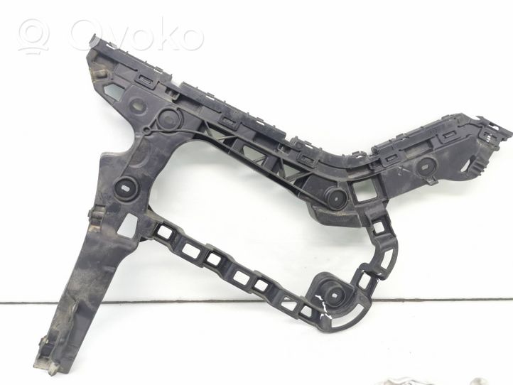 Volkswagen PASSAT B8 Rear bumper mounting bracket 3C0807394