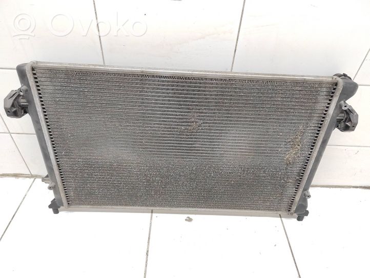 Volkswagen PASSAT B6 Coolant radiator 1K0121253F