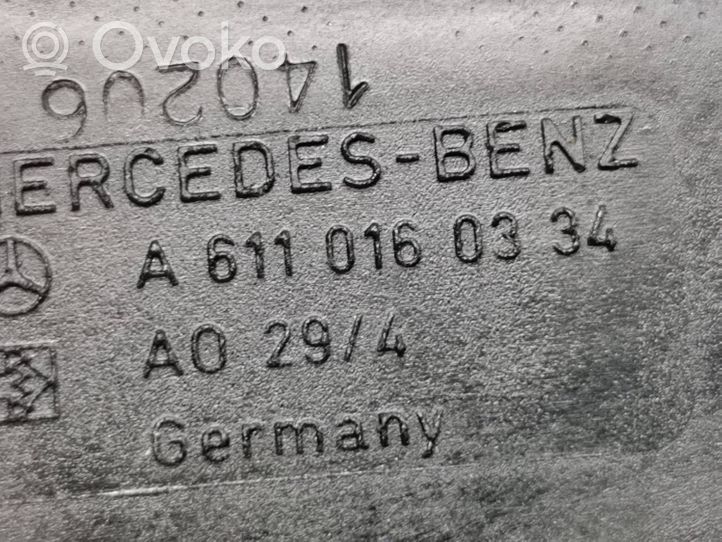 Mercedes-Benz E W211 Sfiato/tubo di sfiato/tubo flessibile A6110160334