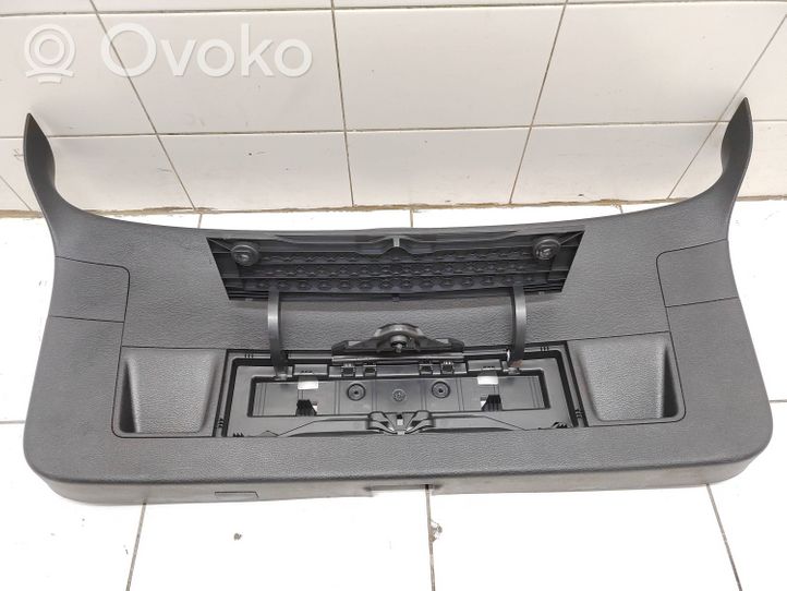 Volkswagen PASSAT B6 Apdaila galinio dangčio 3C9867605D