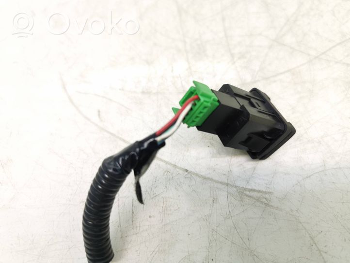 Honda CR-V Enchufe conector entrada auxiliar M34736