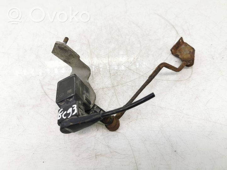 Mercedes-Benz E W211 Sensore di livello faro/fanale A0105427717