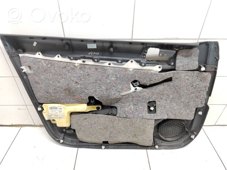 Toyota Avensis T250 Revestimiento de puerta delantera 6761005560