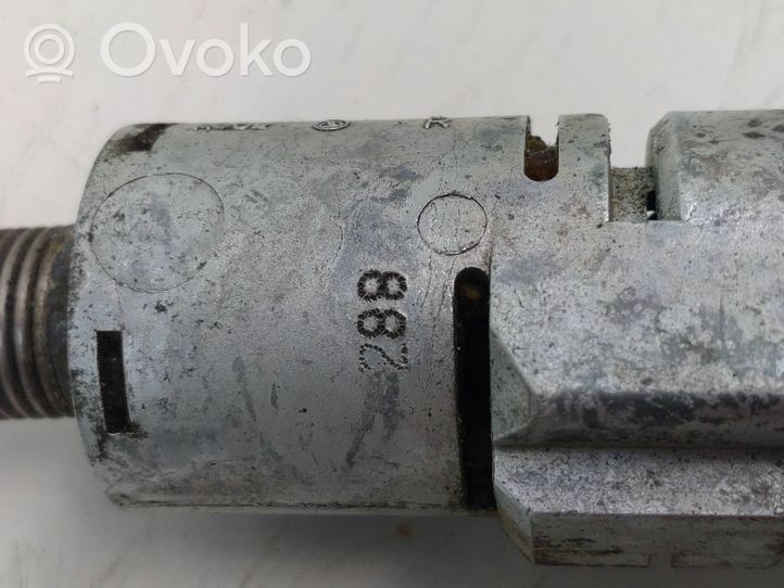 Alfa Romeo 159 Front door lock (next to the handle) A602