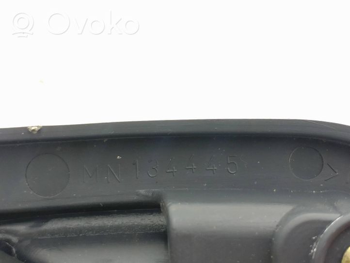 Mitsubishi Grandis Galinė atidarymo rankenėlė vidinė MN105359