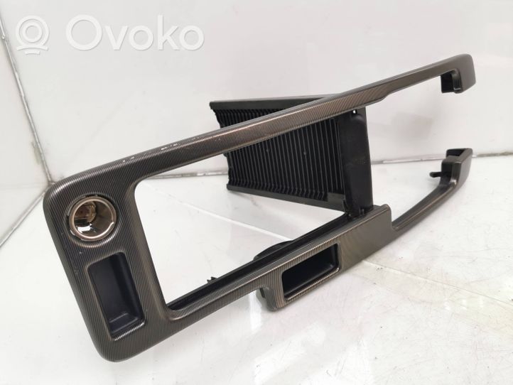 Volvo C30 Rivestimento in plastica cornice della leva del cambio 30755386