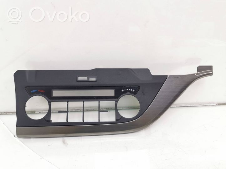 Toyota Auris E180 Console centrale, commande chauffage/clim 75F542