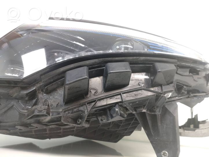 Mercedes-Benz EQC Faro/fanale A2939060101