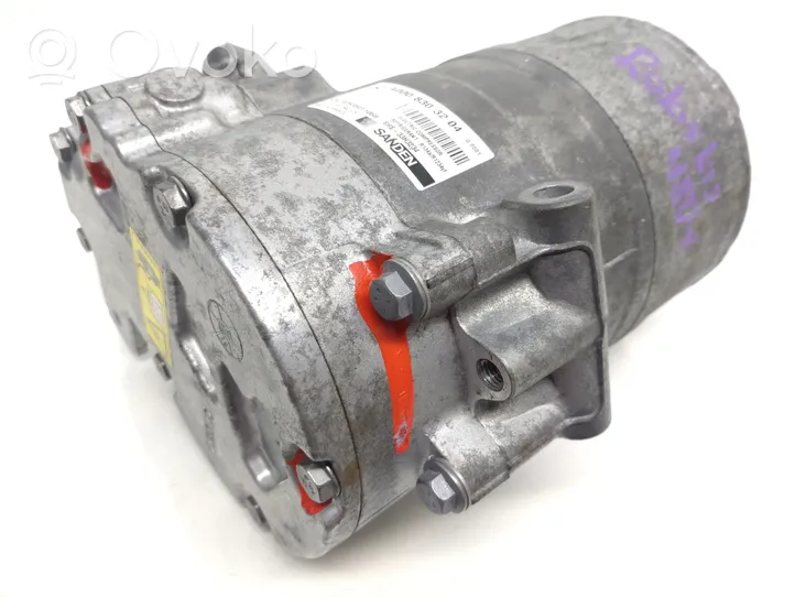 Mercedes-Benz EQC Compressore aria condizionata (A/C) (pompa) A0008303204