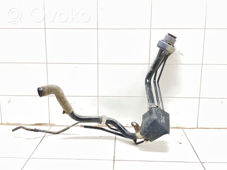 Toyota Auris E180 Tuyau de remplissage de réservoir de carburant 7727712180