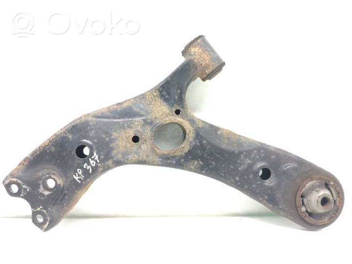 Toyota Auris E180 Braccio di controllo sospensione anteriore inferiore/braccio oscillante 4865502060