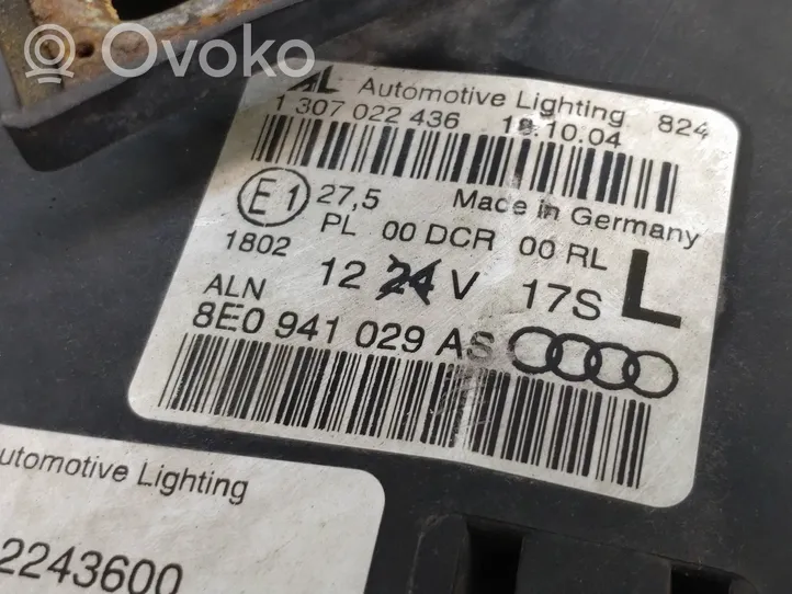 Audi A4 S4 B7 8E 8H Lampa przednia 8E0941029AS