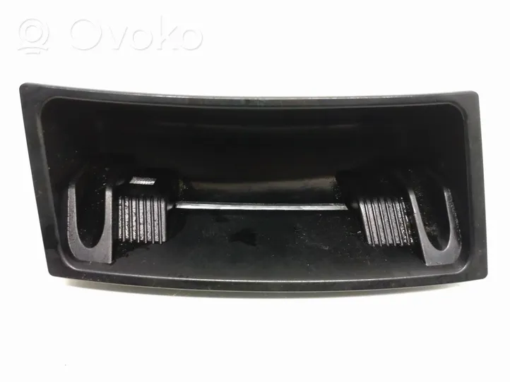 Audi A6 Allroad C6 Peleninė panelėje 4F1857989