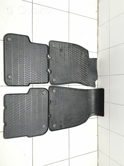 Audi A6 Allroad C6 Kit tapis de sol auto 4F1061501