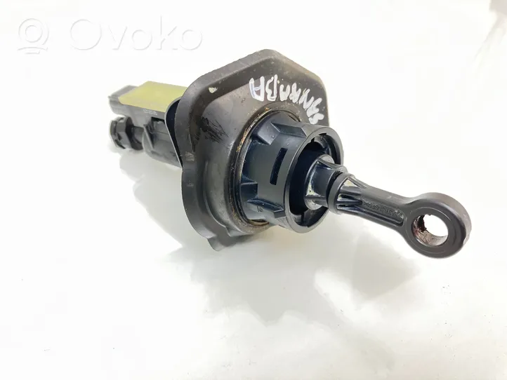 Volvo XC70 Clutch slave cylinder 014689922