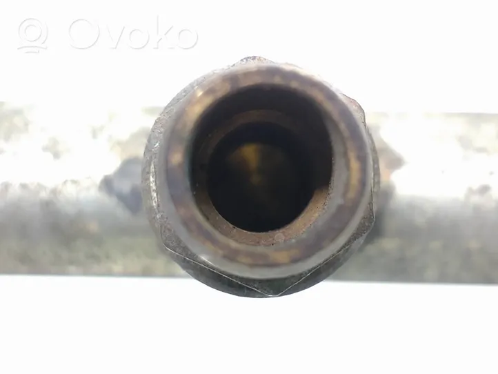 Volvo XC70 Tuyau de liquide de refroidissement moteur 30751749