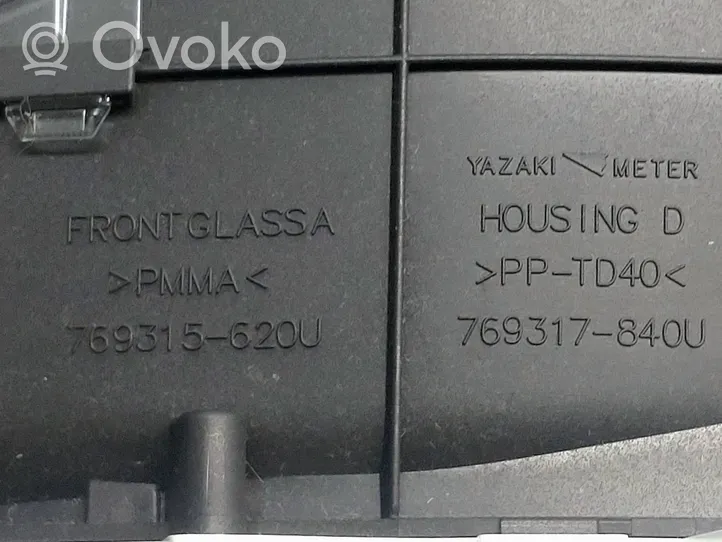 Volvo V60 Licznik / Prędkościomierz 31327747