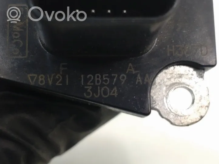 Volvo V60 Przepływomierz masowy powietrza MAF 8V2112B579AA