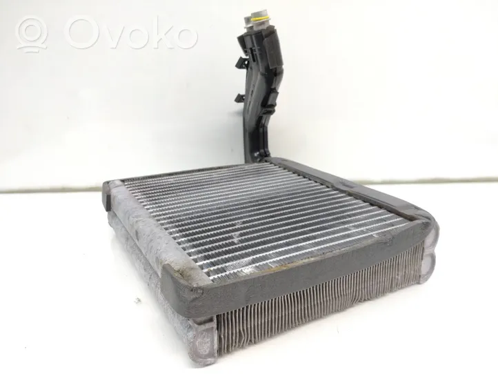 Volvo V60 Condenseur de climatisation W5918004