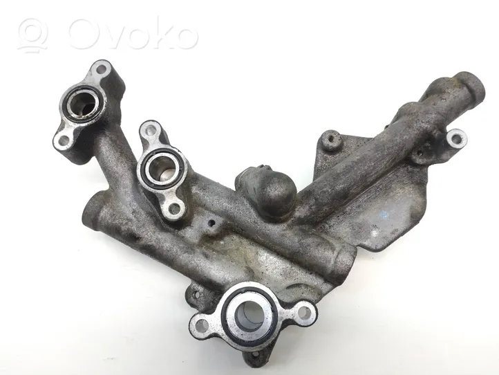 Toyota Avensis T250 Supporto di montaggio del filtro dell’olio 401742