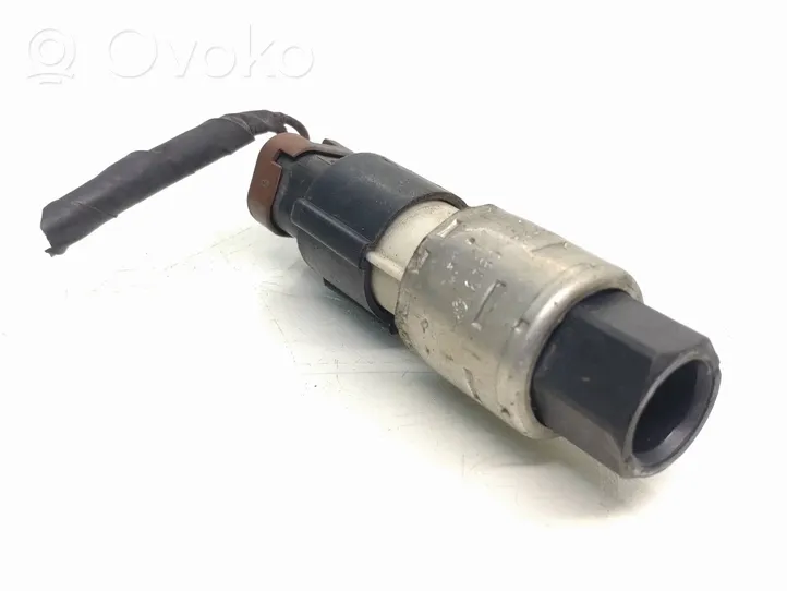 Ford Kuga I Air conditioning (A/C) pressure sensor 95BW19E561AA