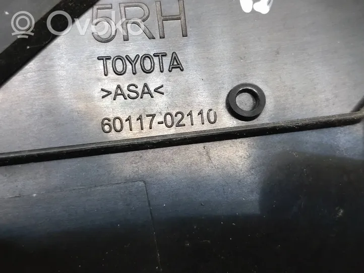Toyota Auris E180 Veidrodėlio plastikinė apdaila 6011702110