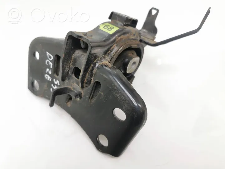 Toyota Auris E180 Supporto della scatola del cambio AVA3273